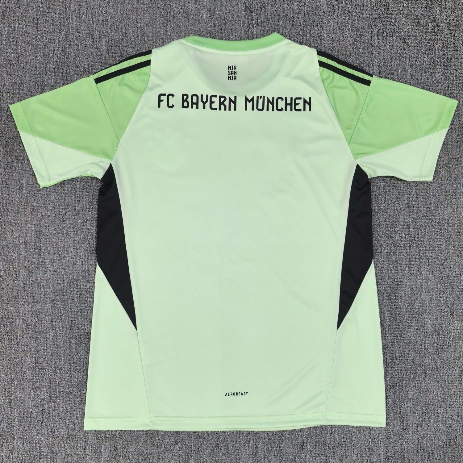 Trikot Bayern 2025-2026